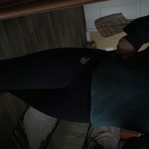 Cropped green apple leggings